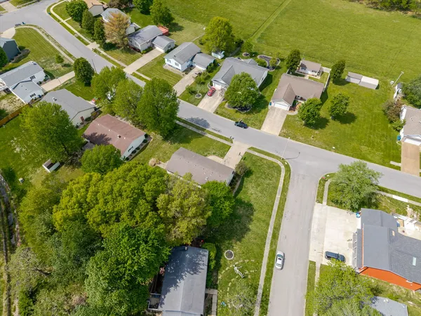 $290,000 | 4401 Woodglen Lane, Mount Vernon, IL 62864