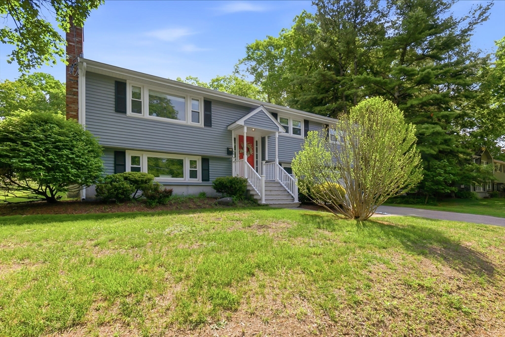 79 Martin Road Reading, MA 01867 - Photo 2 of 42