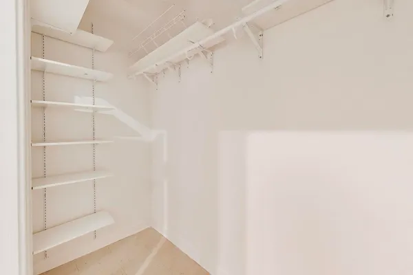 $450,000 | 2629 North Ashland Avenue, Unit 1B, Chicago, IL 60614