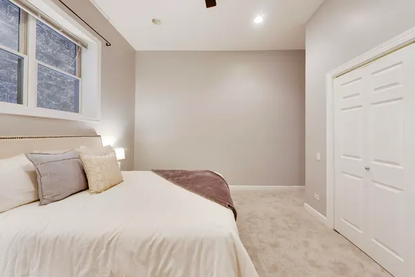 $450,000 | 2629 North Ashland Avenue, Unit 1B, Chicago, IL 60614