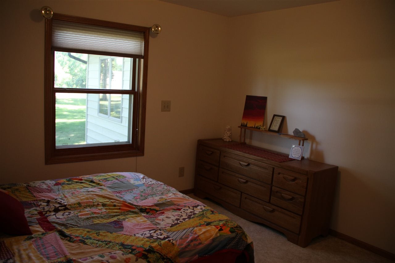 1468 Early Stagecoach Road Manchester, IA 52057 - Photo 12 of 20 Gallery Image 12