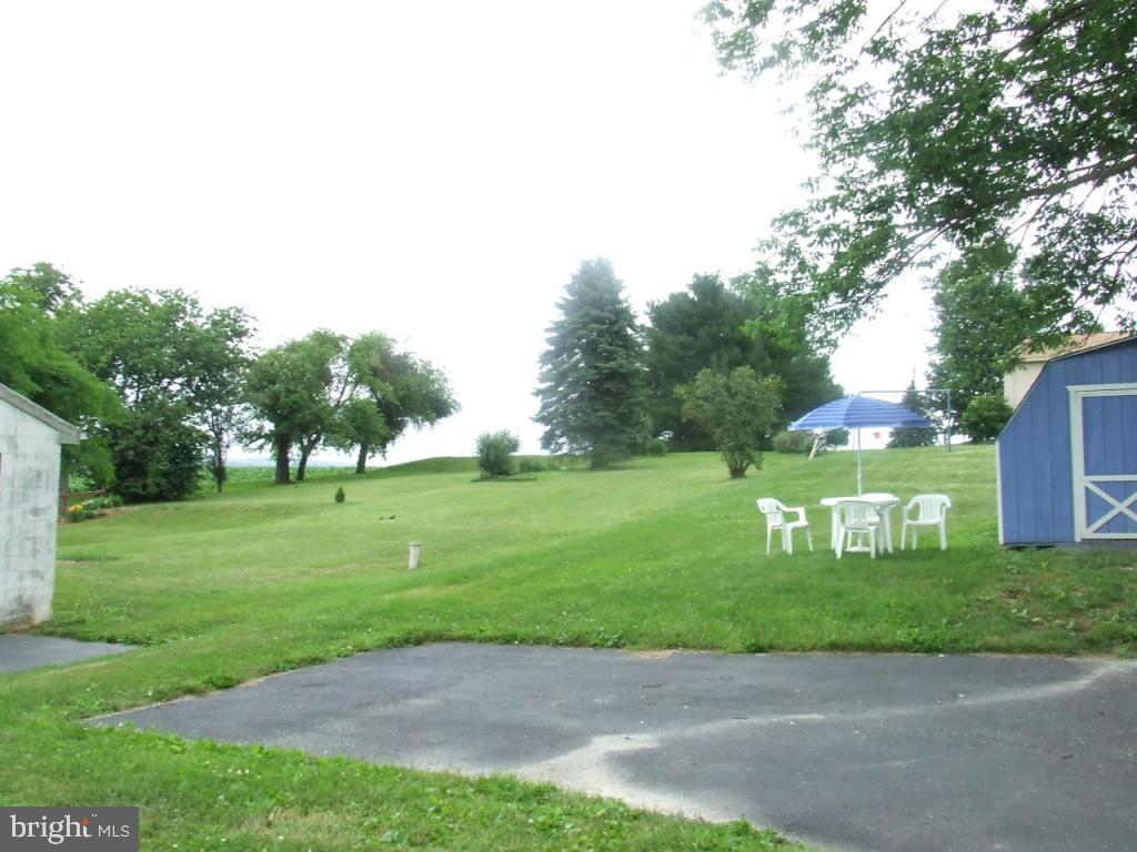 112 Spring Grove Road East Earl, PA 17519 - Photo 3 of 20 Gallery Image 3