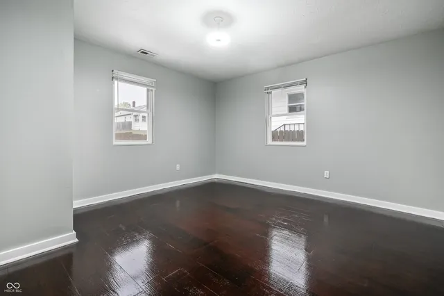 $190,000 | 821 South Worth Avenue, Indianapolis, IN 46241