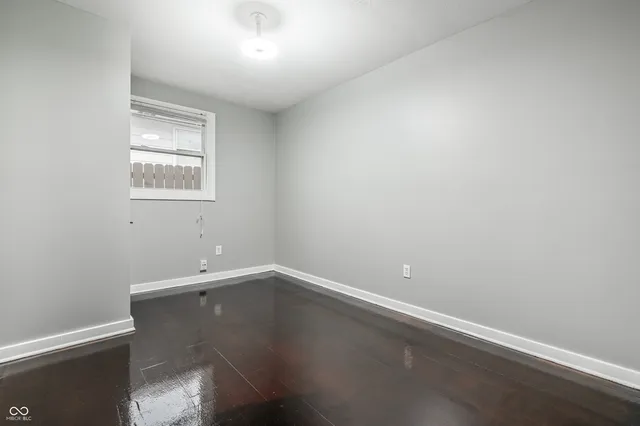 $190,000 | 821 South Worth Avenue, Indianapolis, IN 46241