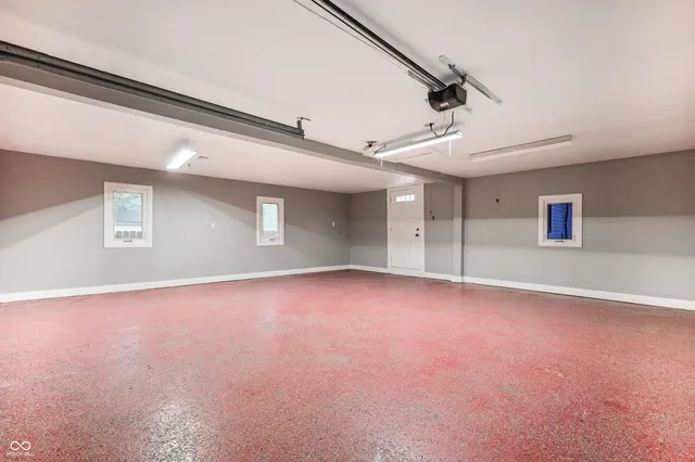 $190,000 | 821 South Worth Avenue, Indianapolis, IN 46241