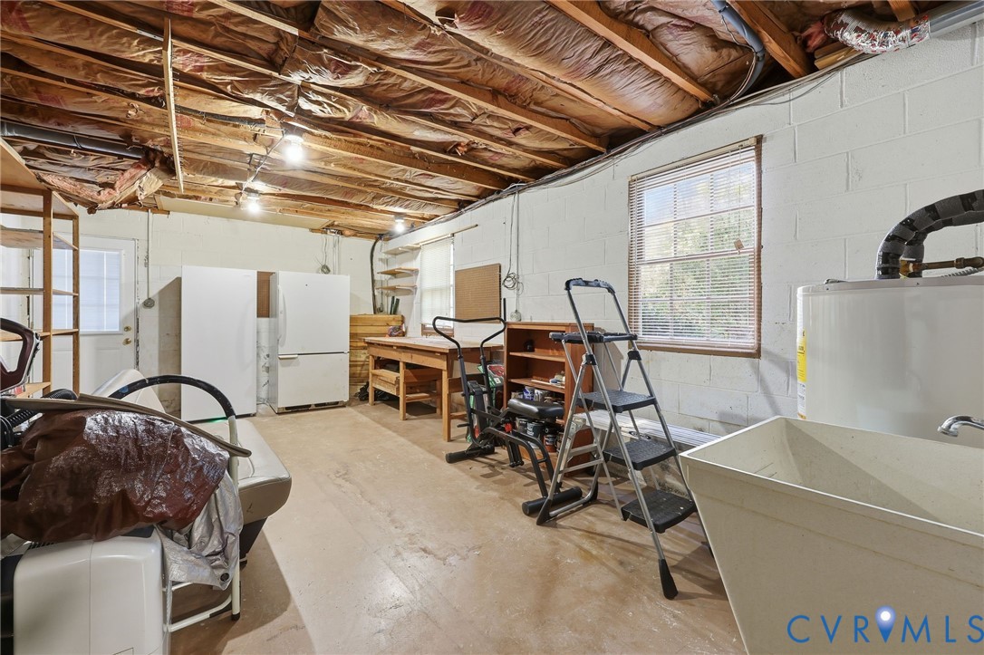 8216 Chainmaile Road North Chesterfield, VA 23235 - Photo 31 of 36 a view of a room with gym equipment