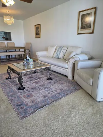 $1,650 | 6600 Royal Palm Boulevard, Unit 304, Margate, FL 33063