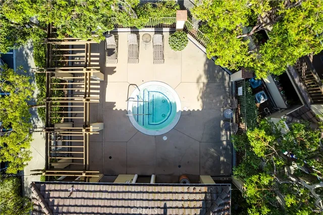 $899,999 | 234 Gallery, Tustin, CA 92782