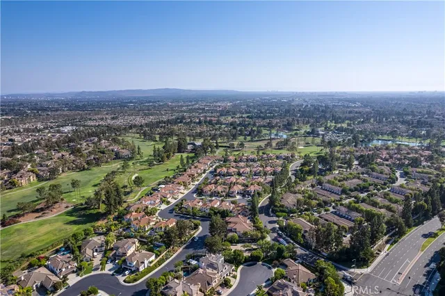 $899,999 | 234 Gallery, Tustin, CA 92782