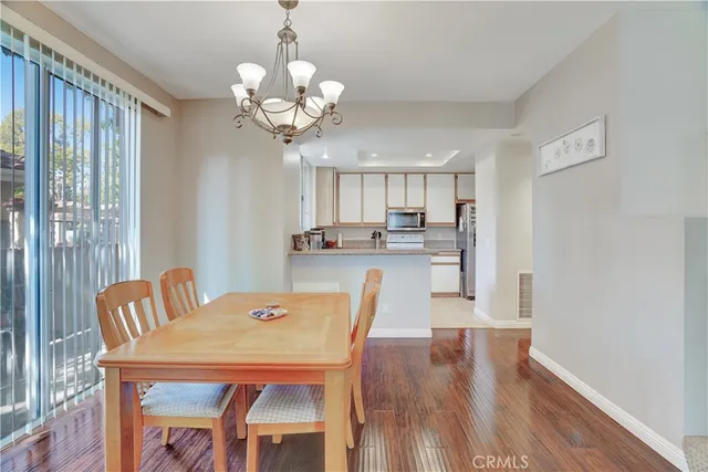 $899,999 | 234 Gallery, Tustin, CA 92782