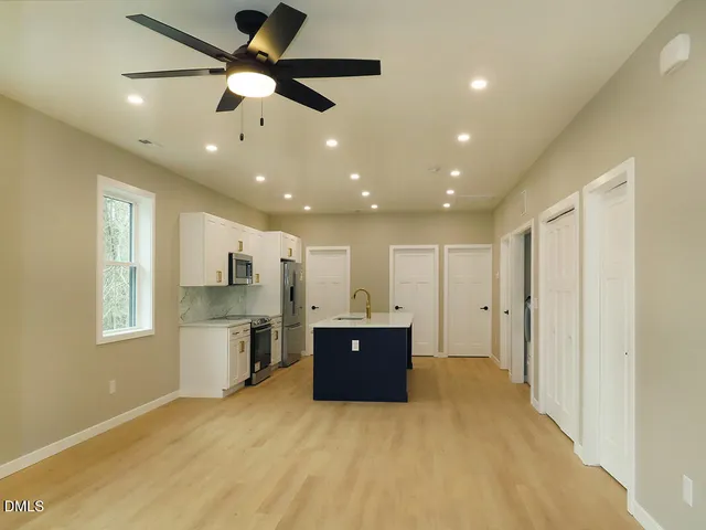 $2,750 | 303 Knolls Street, Chapel Hill, NC 27516