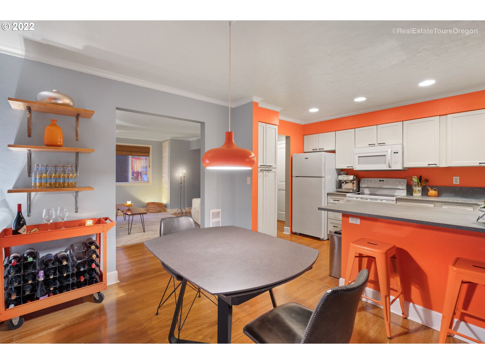 236 Ridgeway Road, Unit 16A Lake Oswego, OR 97034 - Photo 12 of 31 Gallery Image 12