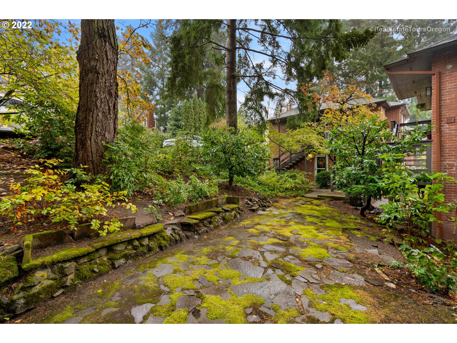 236 Ridgeway Road, Unit 16A Lake Oswego, OR 97034 - Photo 31 of 31 Gallery Image 31