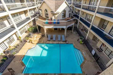 $228,450 | 4800 West Lovers Lane, Unit 212, Dallas, TX 75209