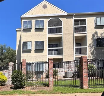 $228,450 | 4800 West Lovers Lane, Unit 212, Dallas, TX 75209