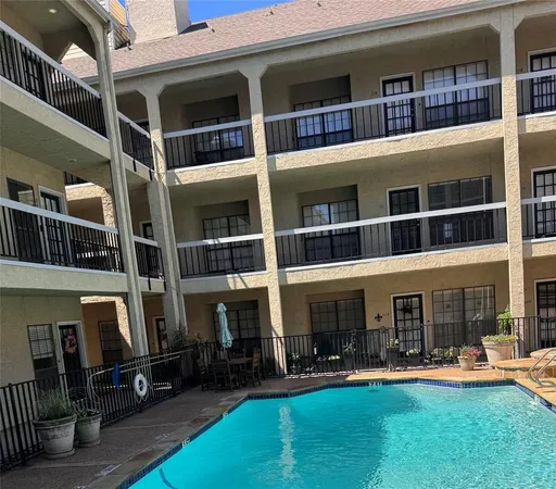 $224,900 | 4800 West Lovers Lane, Unit 212, Dallas, TX 75209