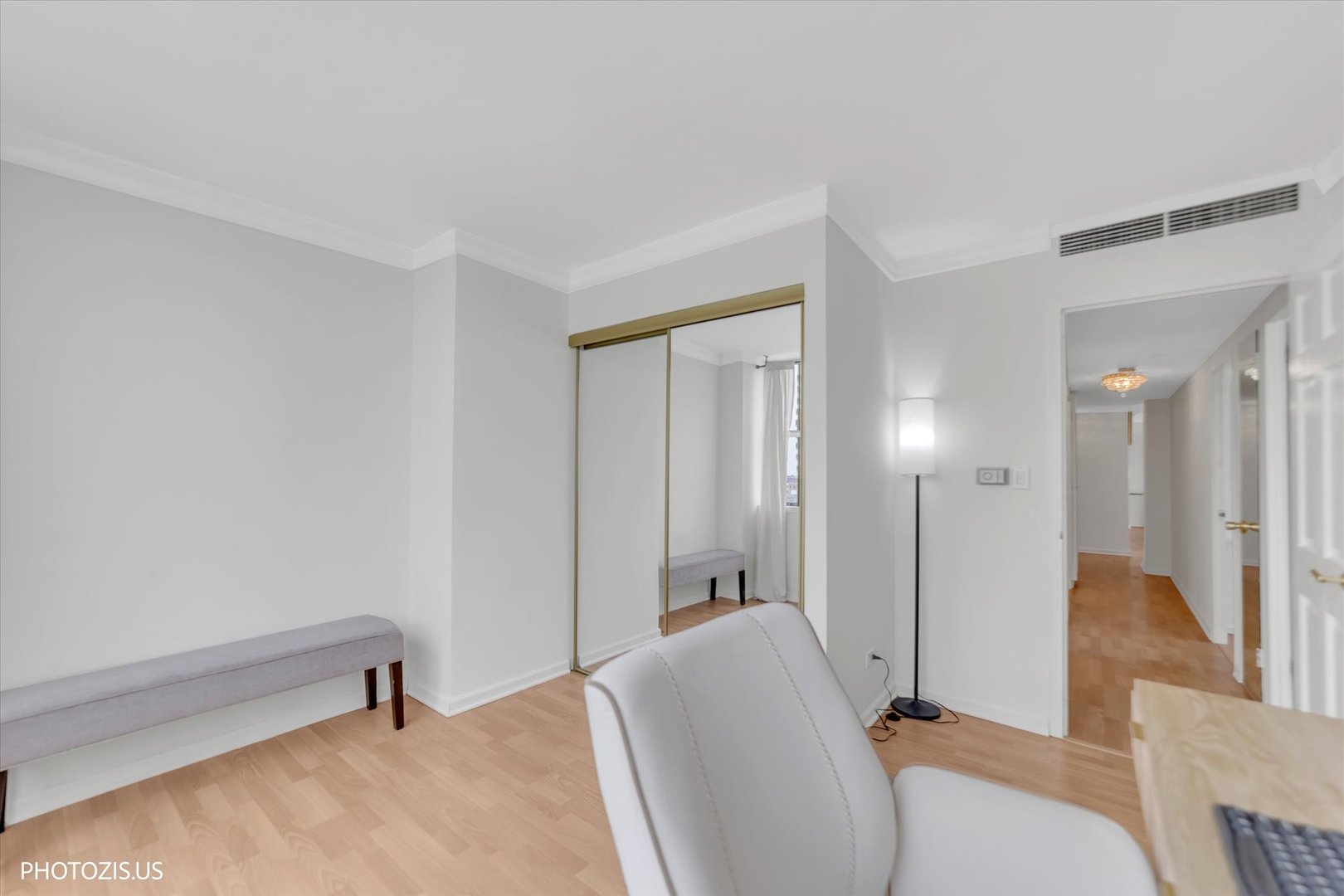 6301 North Sheridan Road, Unit 11R Chicago, IL 60660 - Photo 28 of 38