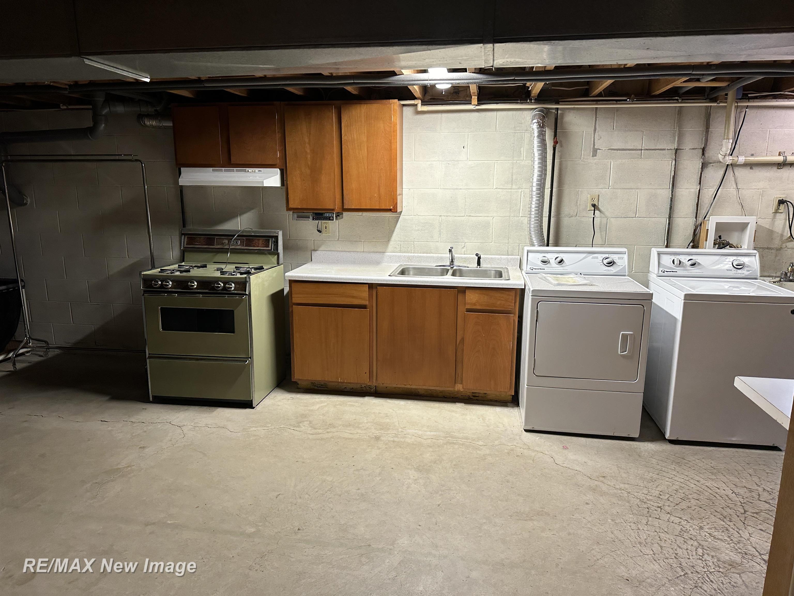 599 North Huron Road Linwood, MI 48634 - Photo 31 of 45 50137147-9080def1-6f12-4e0a-87ad-8872192509b2.JPG