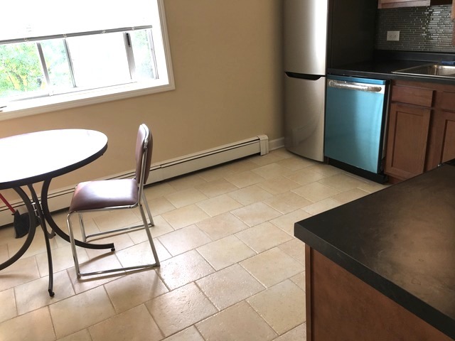 1331 South Finley Road, Unit 401 Lombard, IL 60148 - Photo 4 of 20
