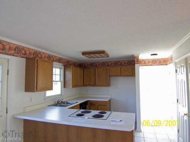 282 Periwinkle Road Eden, NC 27288 - Photo 2 of 2 Other. kitchen