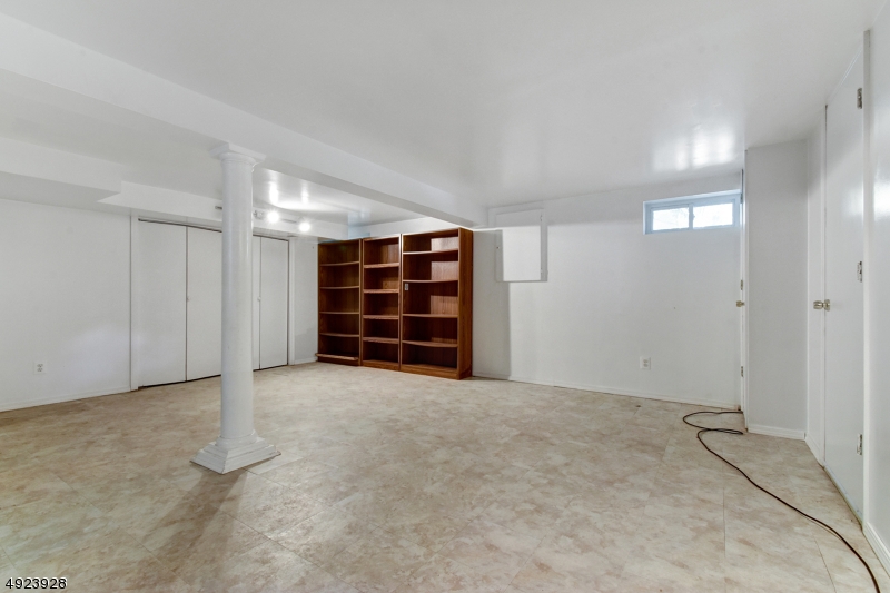 50 Falcon Road Livingston, NJ 07039 - Photo 12 of 15
