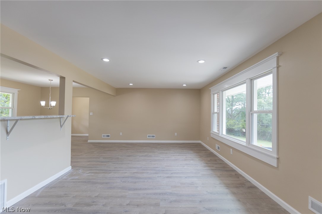 9603 West Pleasant Valley Road Parma, OH 44130 - Photo 4 of 35 Gallery Image 4