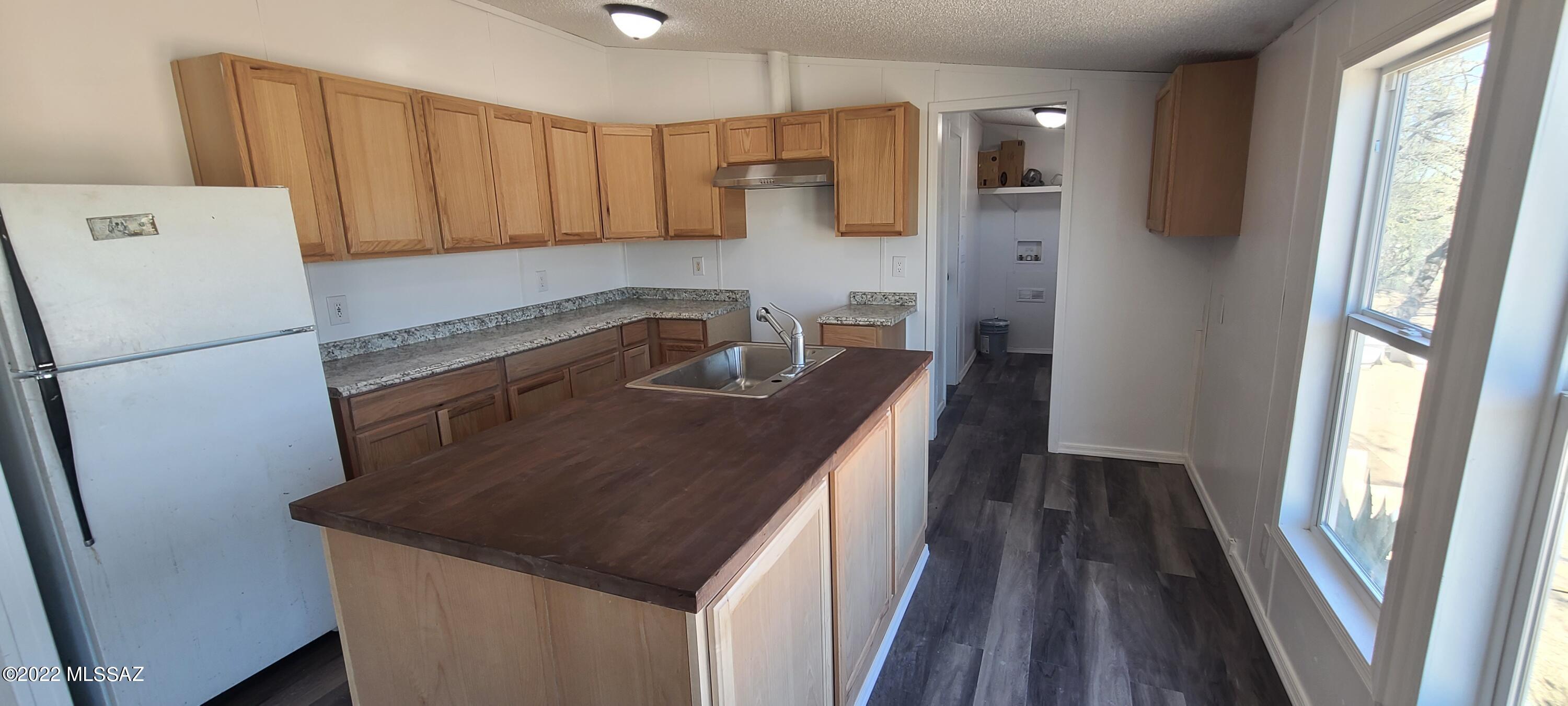 8393 South Marstellar Road Tucson, AZ 85736 - Photo 10 of 31 Gallery Image 10