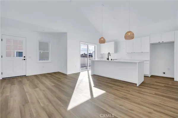 $1,325,000 | 228 A Arena Street, Unit A, El Segundo, CA 90245