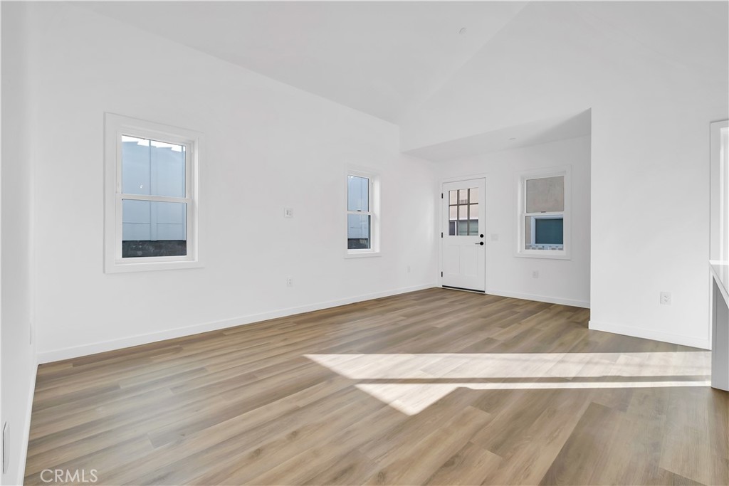 228 A Arena Street, Unit A El Segundo, CA 90245 - Photo 9 of 20