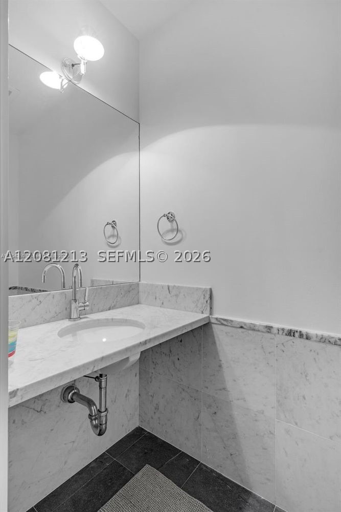 201 Aqua Miami Beach, Unit PH4 Miami Beach, FL 33141 - Photo 16 of 23 Gallery Image 16