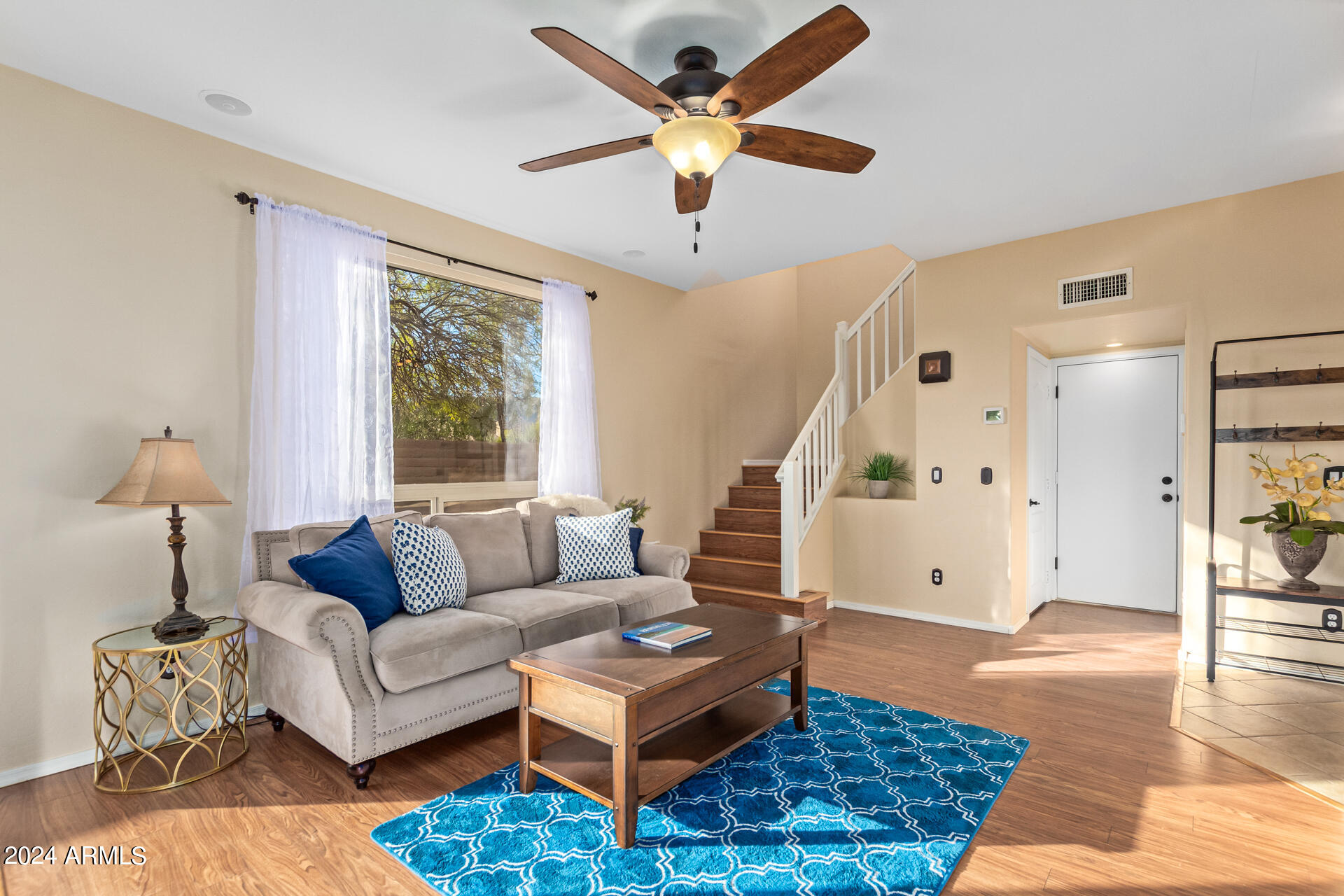 16602 South Magenta Road Phoenix, AZ 85048 - Photo 5 of 43 Living Room