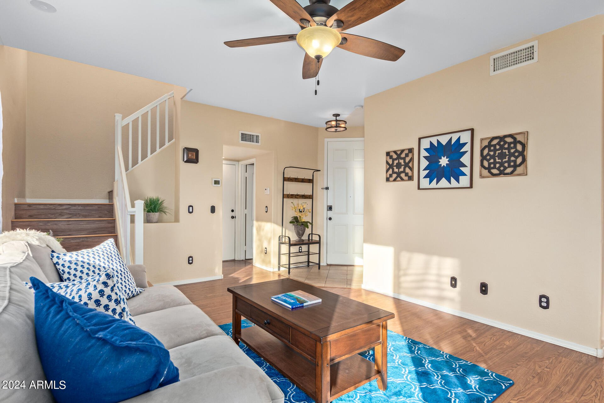 16602 South Magenta Road Phoenix, AZ 85048 - Photo 6 of 43 Living Room