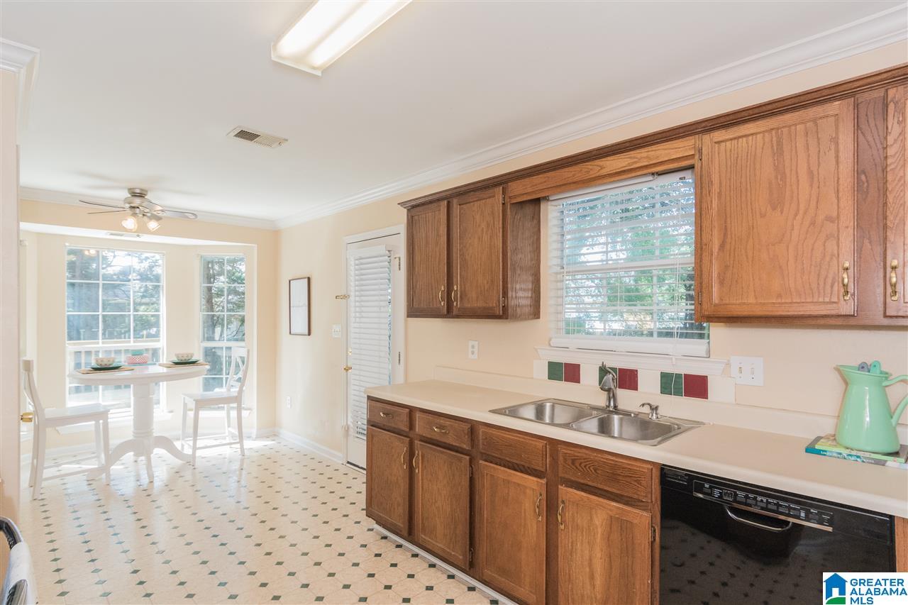 116 Spring Place Alabaster, AL 35007 - Photo 10 of 31
