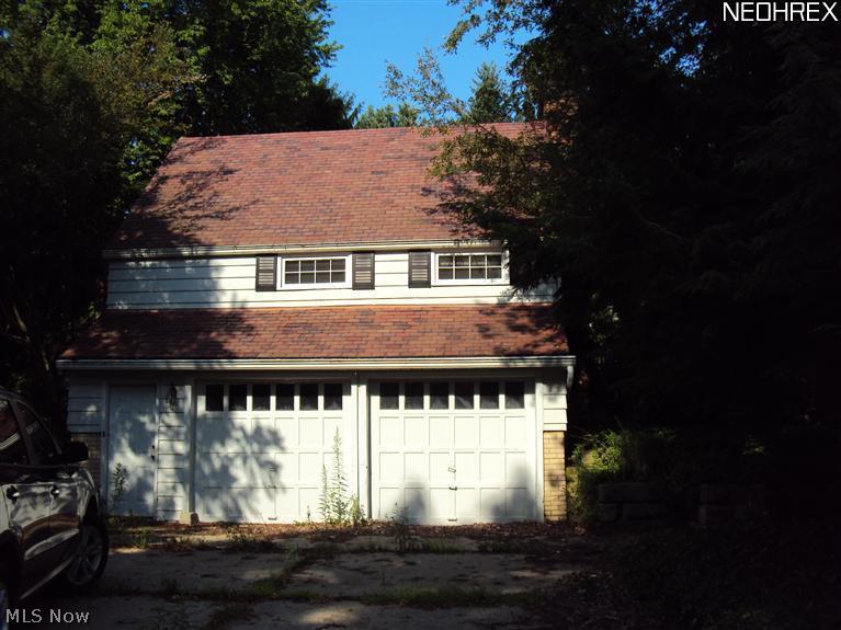 3526 West Bath Road Akron, OH 44333 - Photo 2 of 19 Gallery Image 2