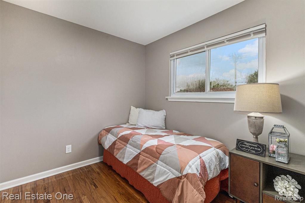 1154 South Henry Ruff Road Westland, MI 48186 - Photo 21 of 36
