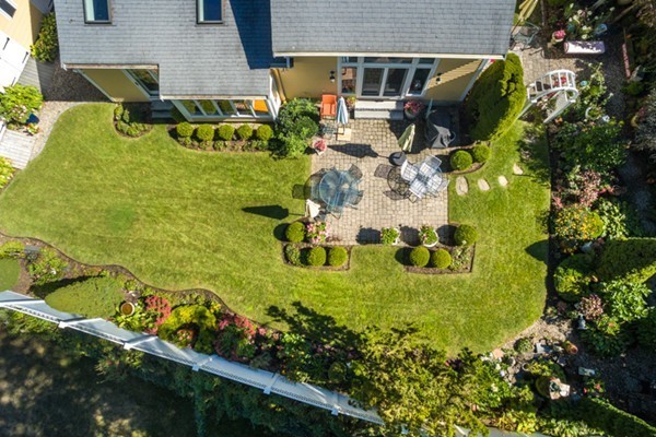 5 Neptune Street Beverly, MA 01915 - Photo 5 of 30 Gallery Image 5