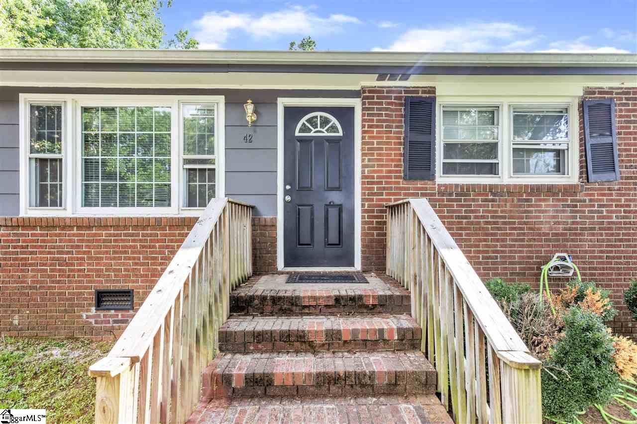 242 Floyd Road Spartanburg, SC 29303 - Photo 4 of 25