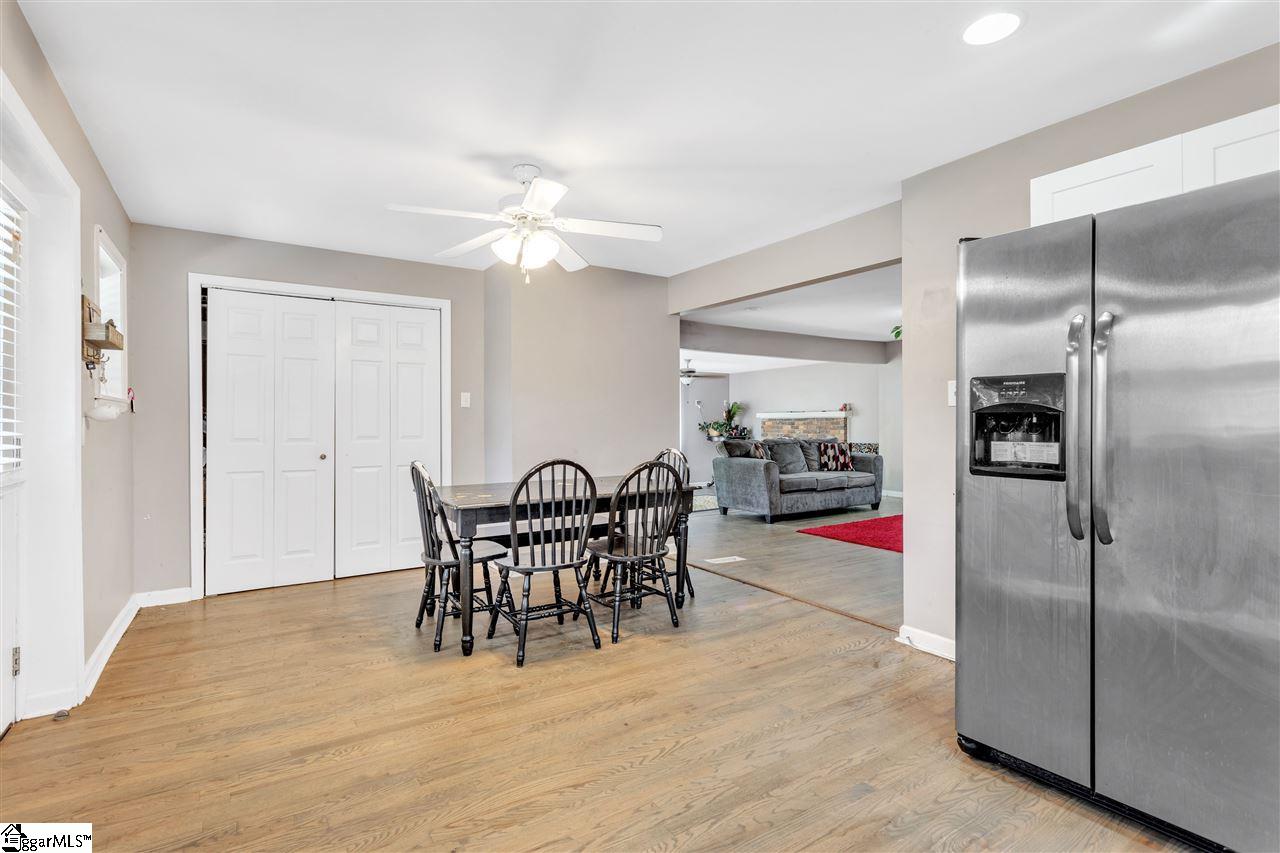 242 Floyd Road Spartanburg, SC 29303 - Photo 9 of 25