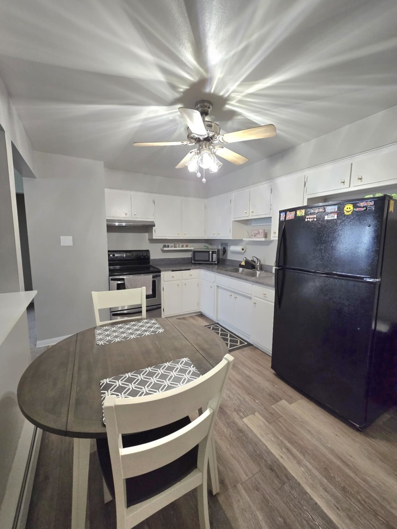 1101 Harlem Avenue, Unit 203 Oak Park, IL 60130 - Photo 4 of 58