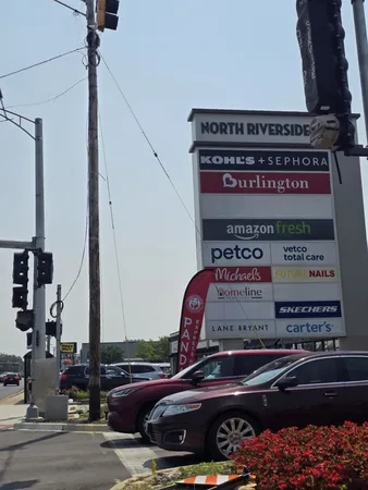 $172,900 | 1101 Harlem Avenue, Unit 203, Oak Park, IL 60130