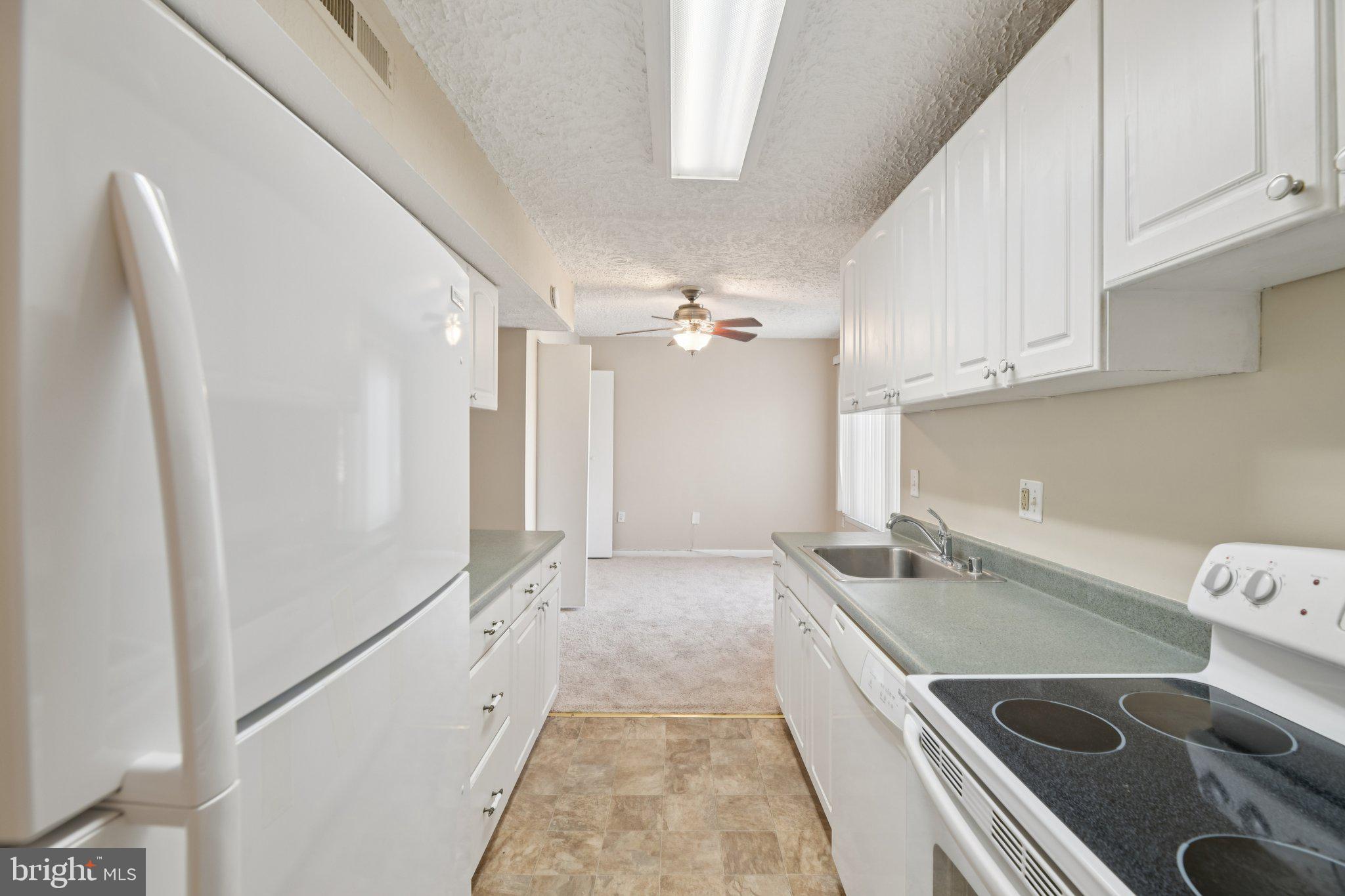 8011 Mandan Road, Unit 301 Greenbelt, MD 20770 - Photo 3 of 31