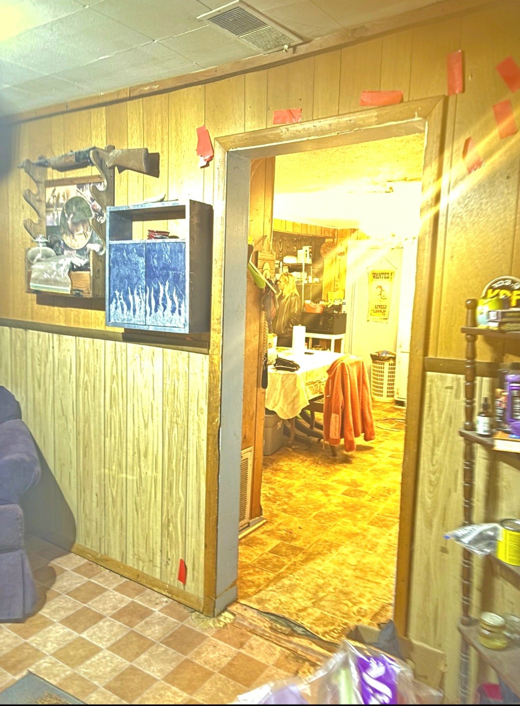 261 Ross Avenue Gallatin, TN 37066 - Photo 7 of 15 a view of a bathroom with a tub