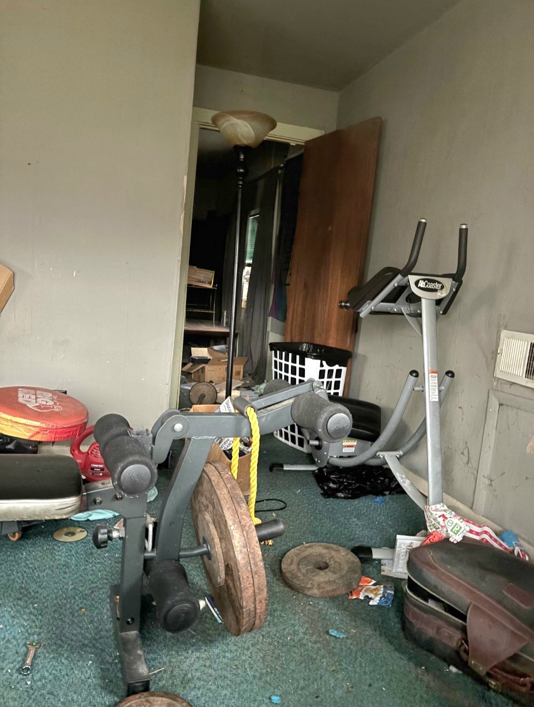 261 Ross Avenue Gallatin, TN 37066 - Photo 10 of 15 a room with gym equipment