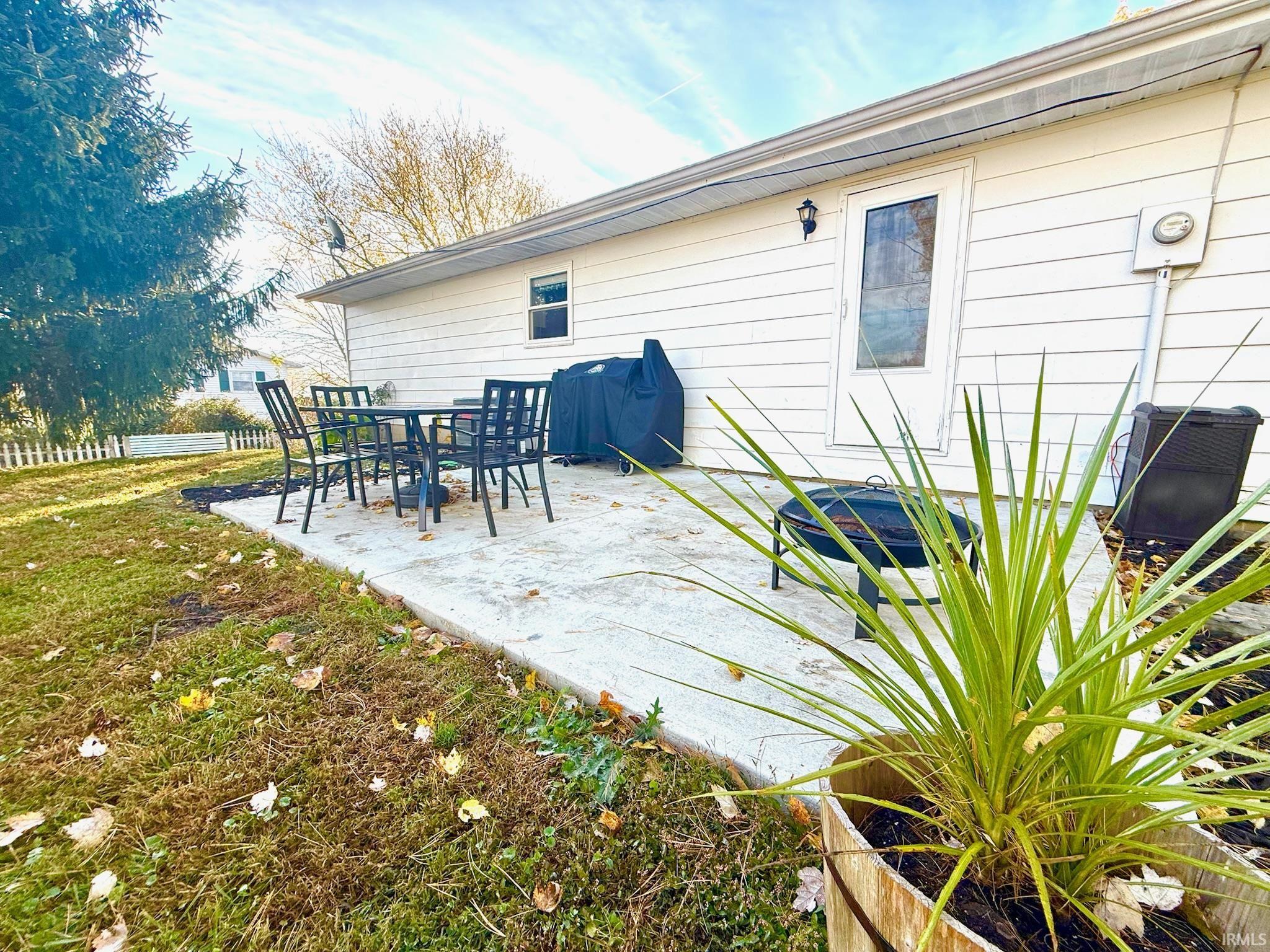 783 Harold Smith Road Bedford, IN 47421 - Photo 5 of 34