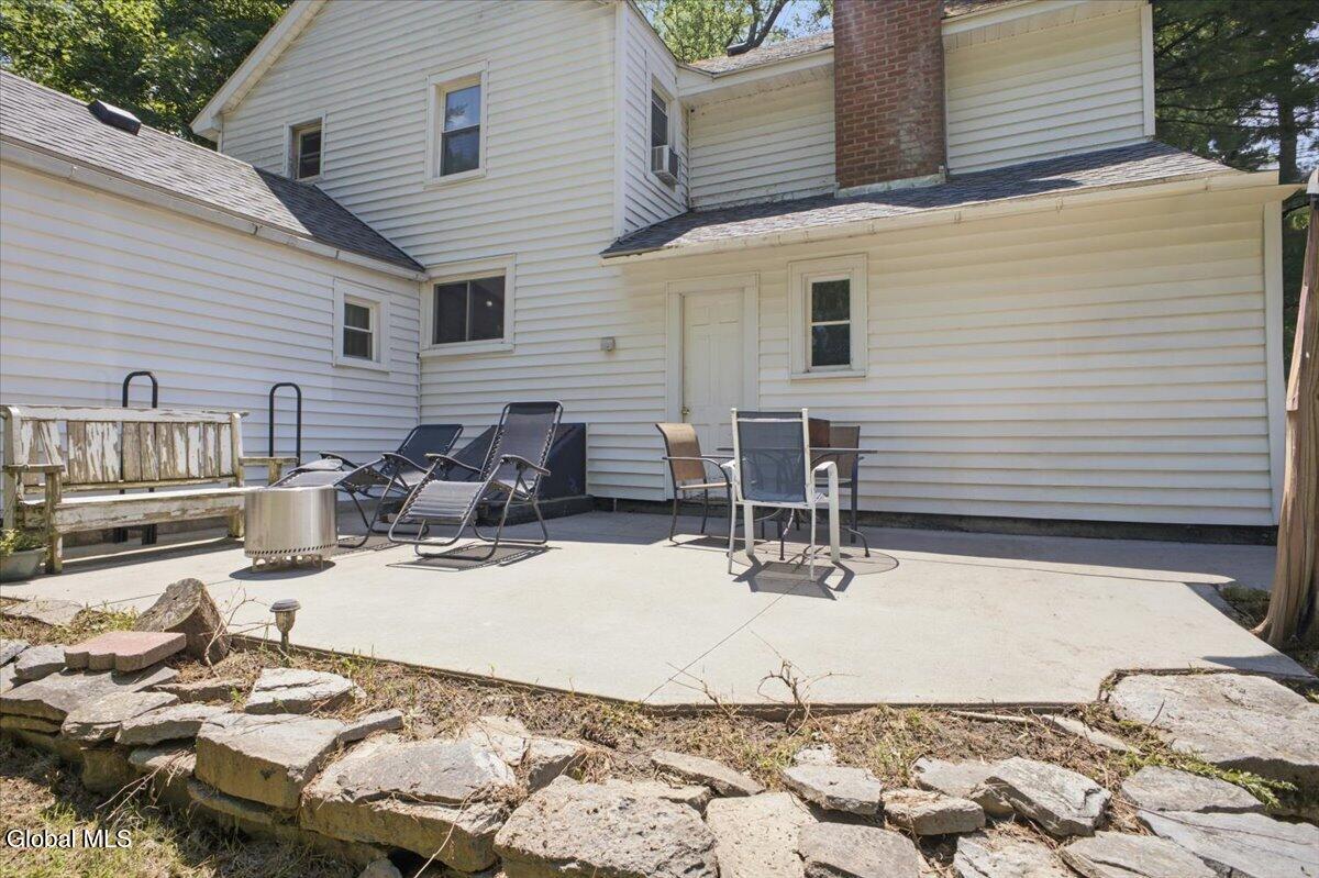 9 Font Grove Road Bethlehem, NY 12159 - Photo 7 of 25 31-018_IMG_2711