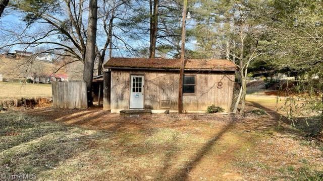 428 Siloam Road Mount Airy, NC 27030 - Photo 11 of 40 Gallery Image 11