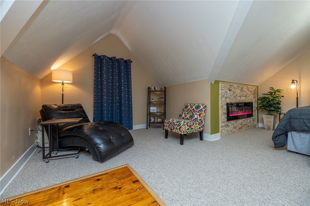 1596 Winchester Road Cleveland, OH 44124 - Photo 11 of 35 Gallery Image 11