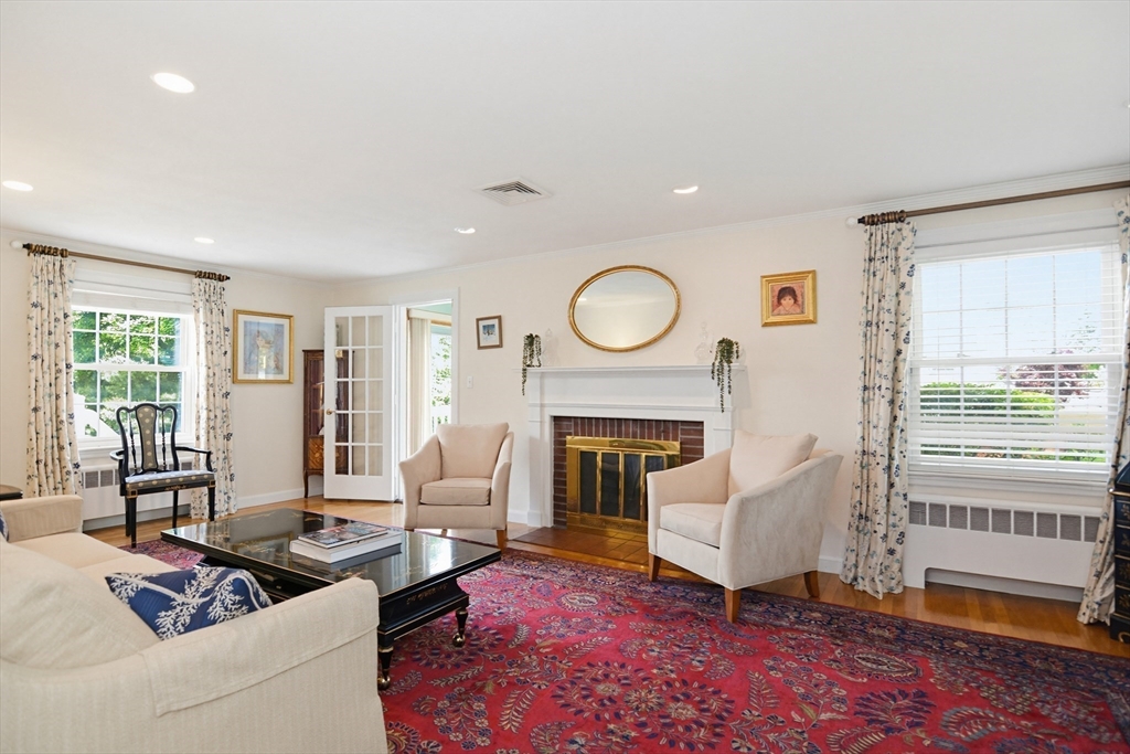 81 Brettwood Road Belmont, MA 02478 - Photo 11 of 31