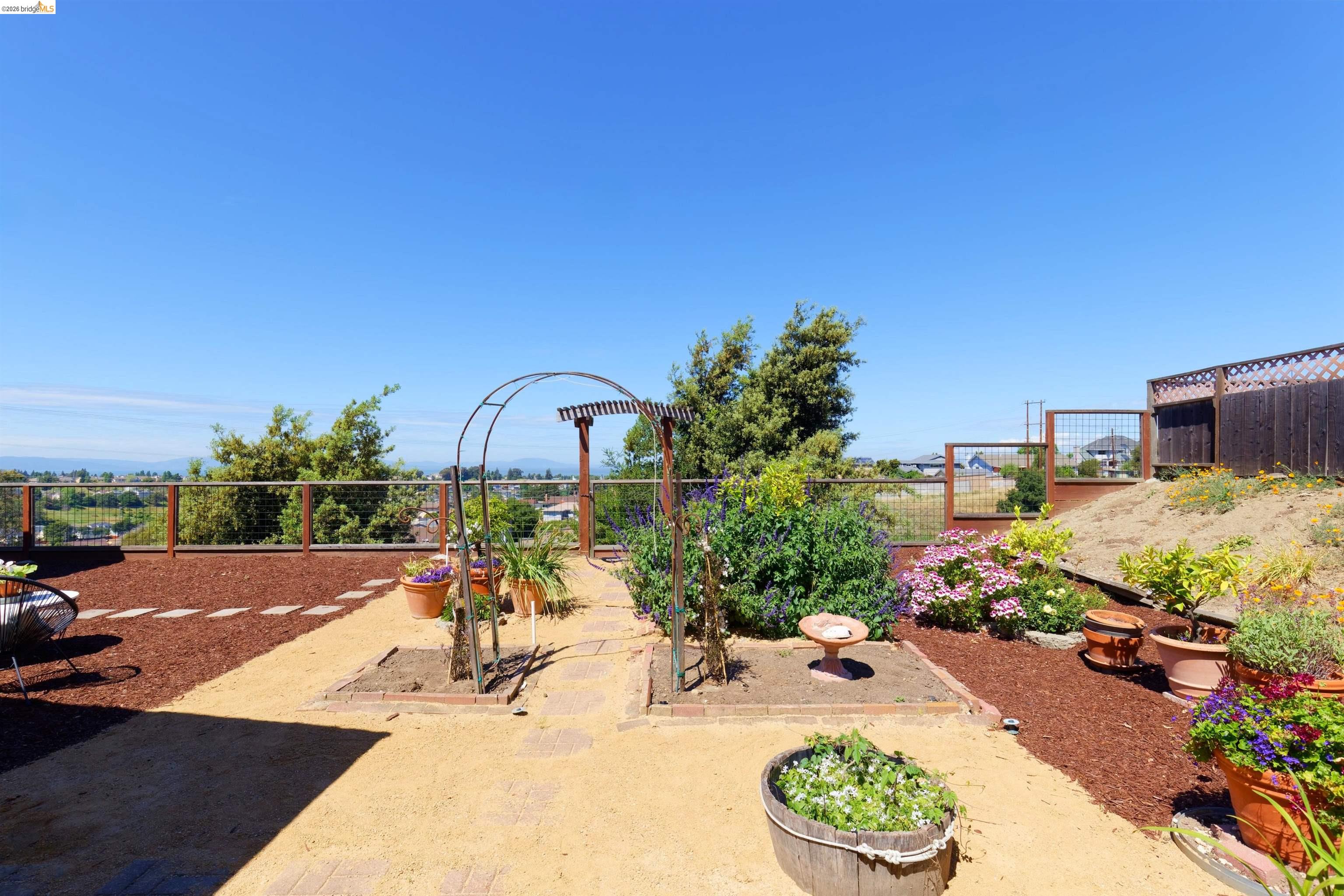 983 Seascape Circle Rodeo, CA 94572 - Photo 38 of 45