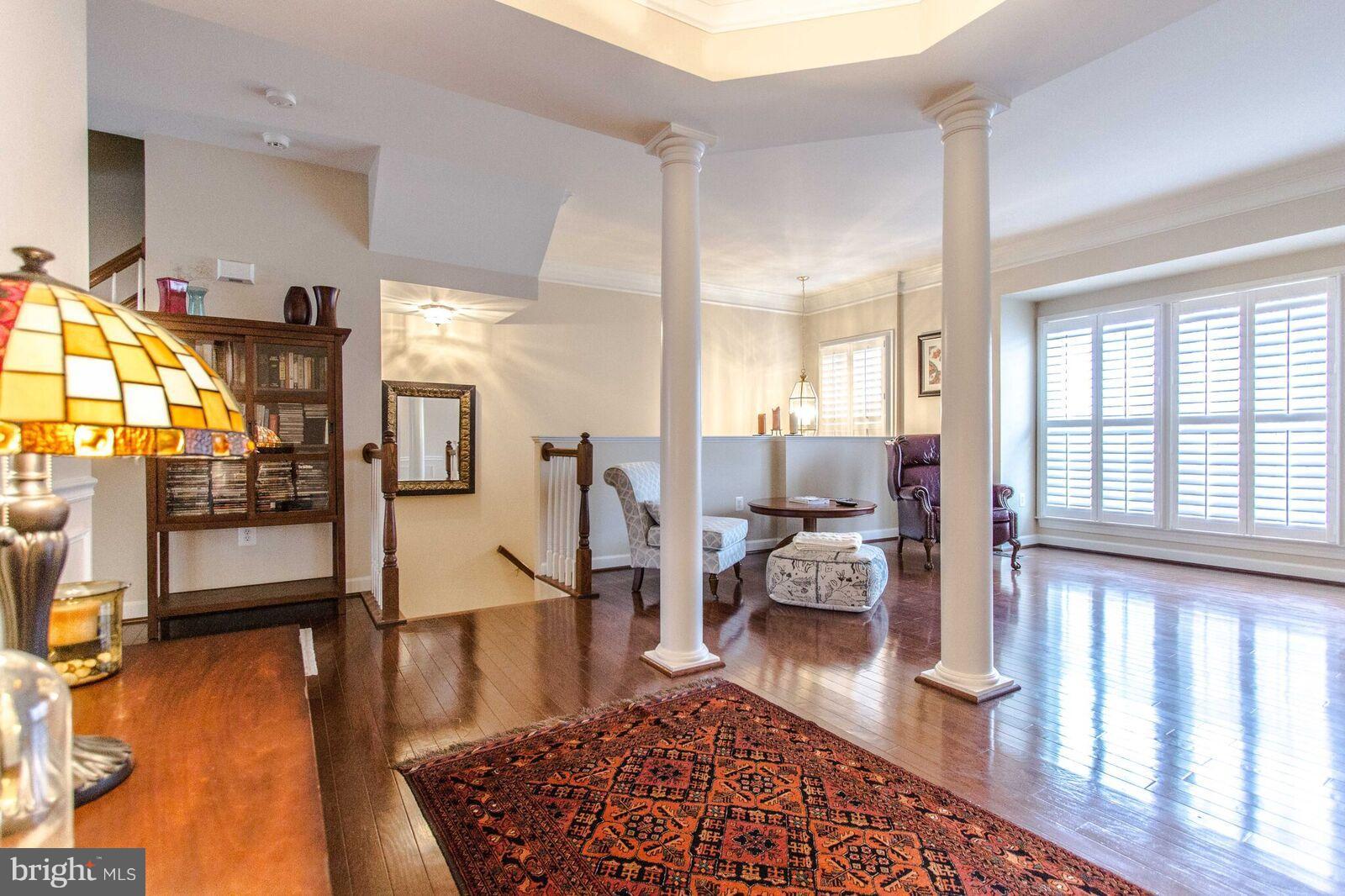 9102 Furey Road Lorton, VA 22079 - Photo 3 of 30 Living Room